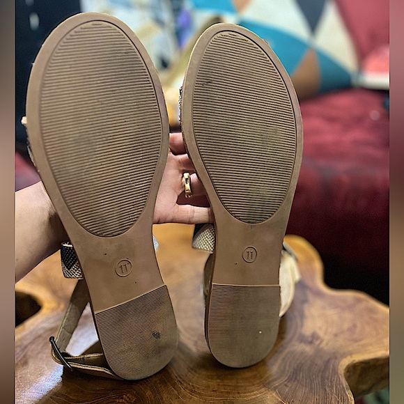 Mossimo by Target Geometric Black and White Flat Sandals - Picture 6 of 6